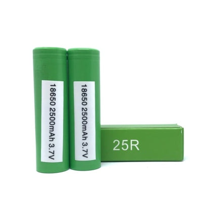 Samsung 18650 2500mAh 25R Battery by Samsung are the most popular and trustworthy batteries for vapes in the vaping world. Readily available, and great balance of performance and capacity make Samsung 18650 batteries a great choice for most replaceable-battery vapes, including high-end vape mods and kits.